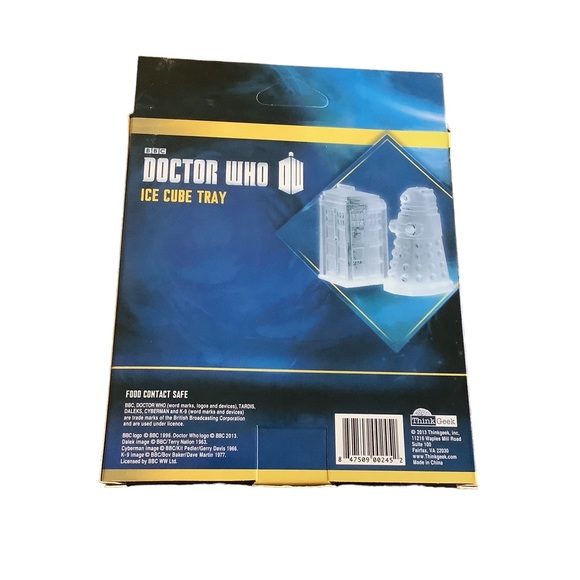2013 THINK GEEK Doctor Who Silicone Ice Cube Molds TARDIS & DALEKS - Picture 2 of 2